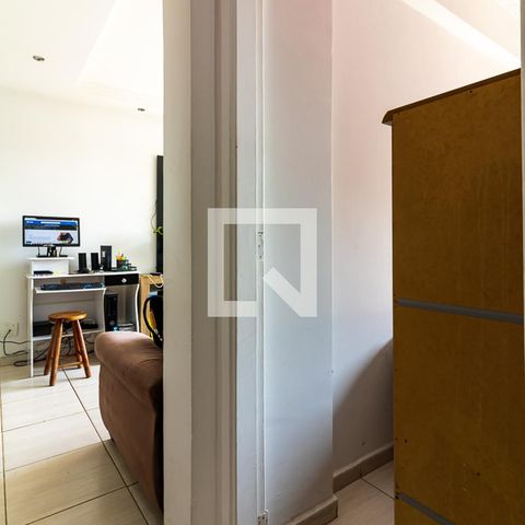 Apartamento à venda com 38m², 1 quarto e 1 vaga Apartamento à venda com 38m², 1 quarto e 1 vagaCorredor do Quarto e Banheiro