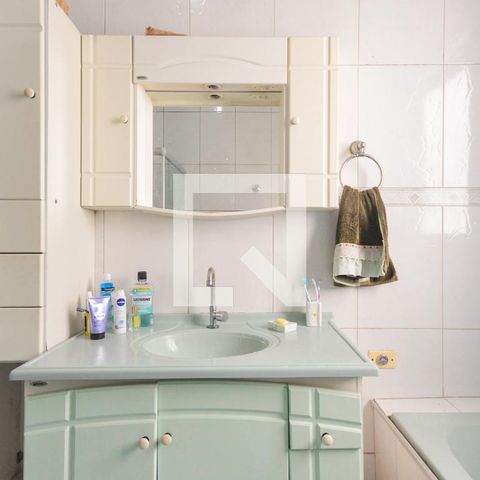 Apartamento à venda com 100m², 2 quartos e sem vagaBanheiro