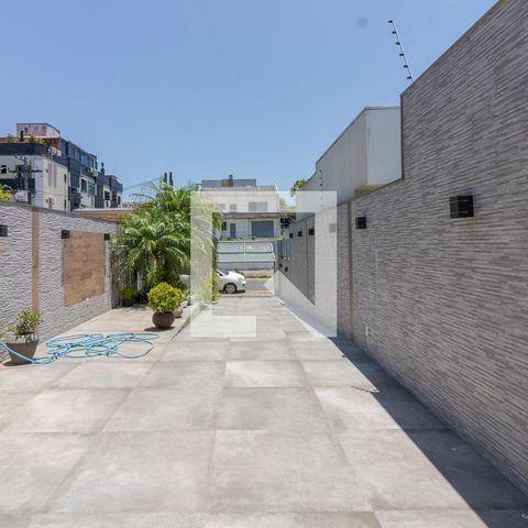 Casa para alugar com 395m², 4 quartos e 5 vagasÁrea Externa