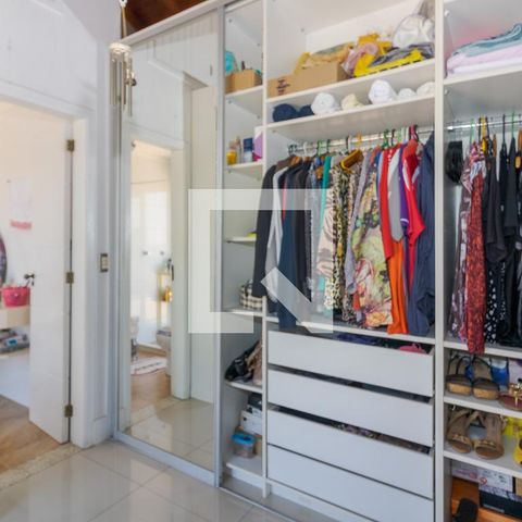 Casa para alugar com 395m², 4 quartos e 5 vagasQuarto Suíte 2 - Closet