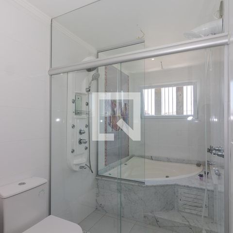 Casa para alugar com 395m², 4 quartos e 5 vagasQuarto Suíte - Banheiro
