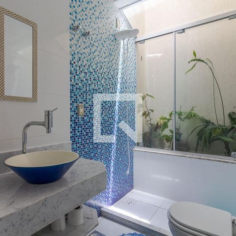 Casa para alugar com 395m², 4 quartos e 5 vagasBanheiro