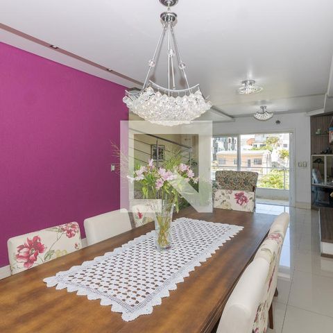 Casa para alugar com 395m², 4 quartos e 5 vagasSala