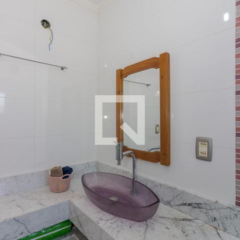 Casa para alugar com 395m², 4 quartos e 5 vagasQuarto Suíte - Banheiro