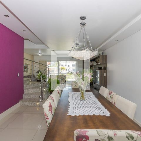 Casa para alugar com 395m², 4 quartos e 5 vagasSala