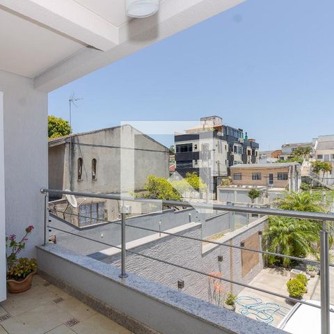 Casa para alugar com 395m², 4 quartos e 5 vagasSala - Sacada