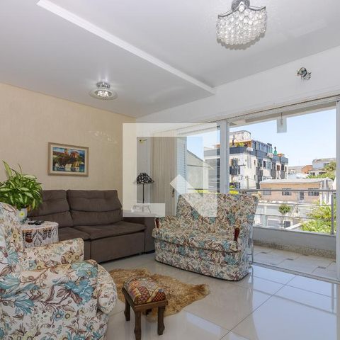 Casa para alugar com 395m², 4 quartos e 5 vagasSala