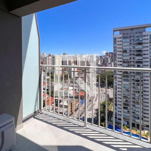 Apartamento à venda com 26m², 1 quarto e sem vagaSacada