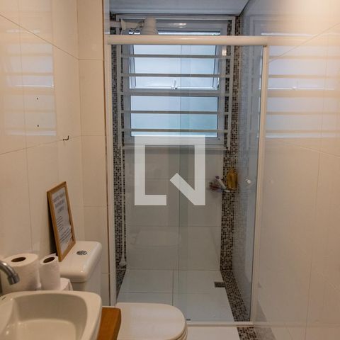 Casa à venda com 378m², 4 quartos e 3 vagas Casa à venda com 378m², 4 quartos e 3 vagasBanheiro 1