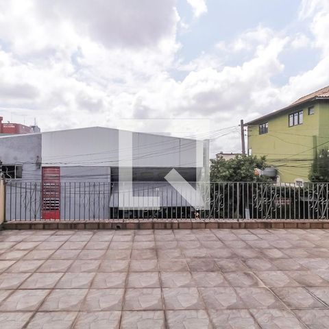 Casa à venda com 200m², 3 quartos e 3 vagasSuíte - Terraço