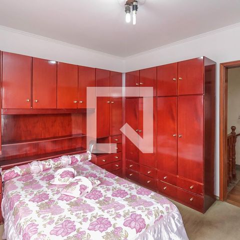 Casa à venda com 200m², 3 quartos e 3 vagasSuíte
