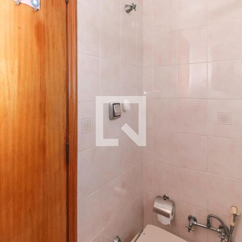 Casa à venda com 200m², 3 quartos e 3 vagasBanheiro 3