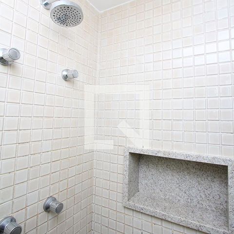 Studio à venda com 30m², 1 quarto e 1 vaga Studio à venda com 30m², 1 quarto e 1 vagaBanheiro/ Kitnet Studio