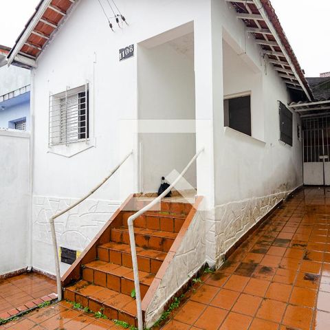 Casa à venda com 70m², 1 quarto e 1 vaga Casa à venda com 70m², 1 quarto e 1 vagaQuintal