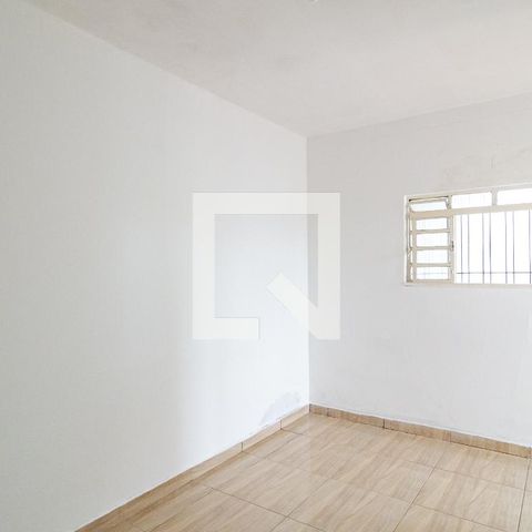Casa à venda com 70m², 1 quarto e 1 vaga Casa à venda com 70m², 1 quarto e 1 vagaSala