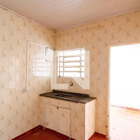 Casa à venda com 70m², 1 quarto e 1 vaga Casa à venda com 70m², 1 quarto e 1 vagaCozinha