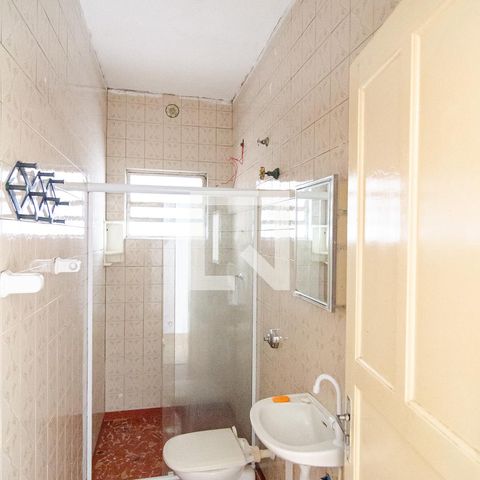Casa à venda com 70m², 1 quarto e 1 vaga Casa à venda com 70m², 1 quarto e 1 vagaBanheiro Social