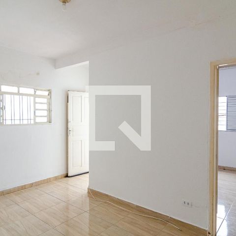 Casa à venda com 70m², 1 quarto e 1 vaga Casa à venda com 70m², 1 quarto e 1 vagaSala