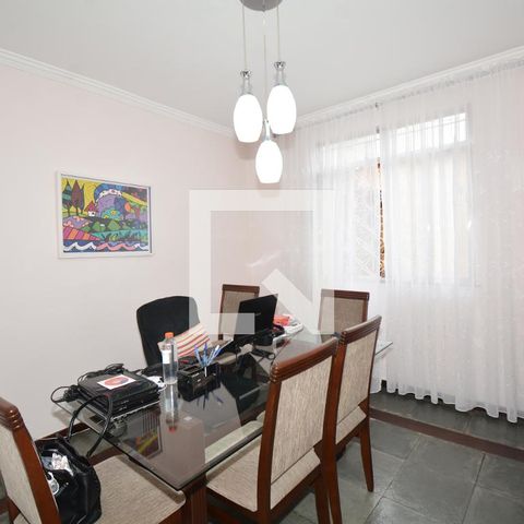 Casa à venda com 217m², 4 quartos e 2 vagasSala de Jantar