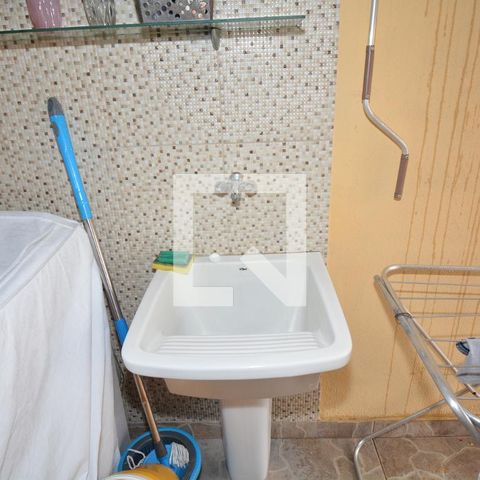 Casa à venda com 217m², 4 quartos e 2 vagasÁrea de Serviço do Segundo Piso