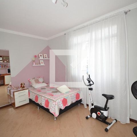 Casa à venda com 217m², 4 quartos e 2 vagasQuarto 2 do Segundo Piso