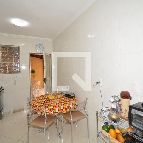 Casa à venda com 217m², 4 quartos e 2 vagasCozinha