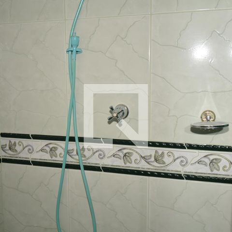 Casa à venda com 217m², 4 quartos e 2 vagasBanheiro Social do Primeiro Piso