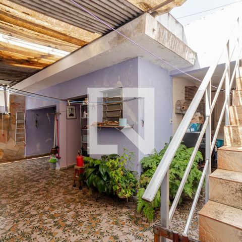 Casa à venda com 400m², 3 quartos e 8 vagas Casa à venda com 400m², 3 quartos e 8 vagasQuintal
