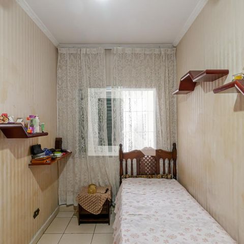Casa à venda com 400m², 3 quartos e 8 vagas Casa à venda com 400m², 3 quartos e 8 vagasQuarto 1
