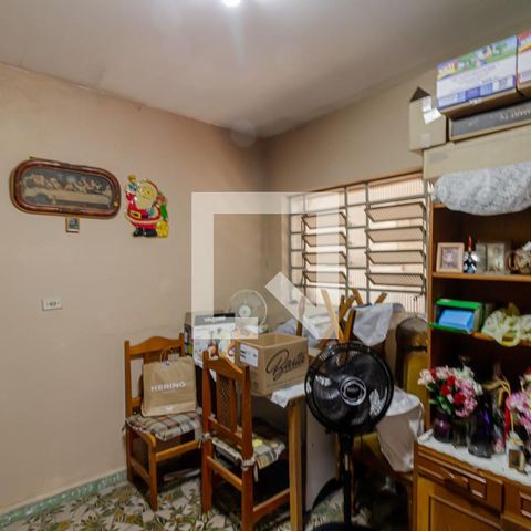 Casa à venda com 400m², 3 quartos e 8 vagas Casa à venda com 400m², 3 quartos e 8 vagasQuarto de Serviço