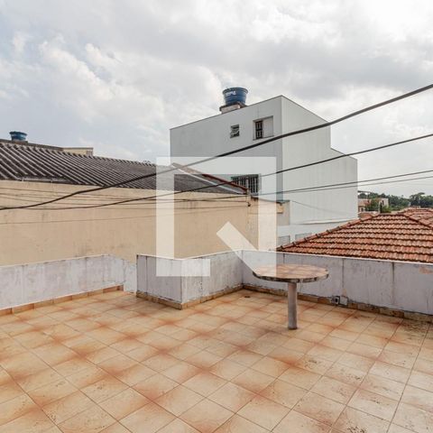 Casa à venda com 400m², 3 quartos e 8 vagas Casa à venda com 400m², 3 quartos e 8 vagasTerraço