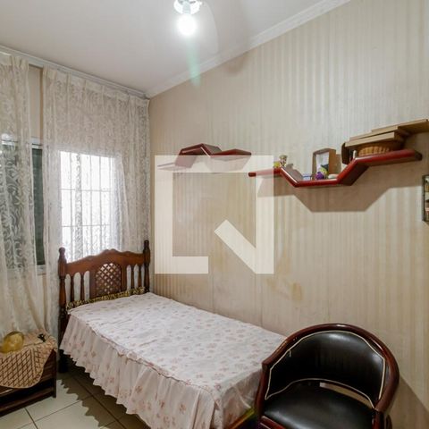 Casa à venda com 400m², 3 quartos e 8 vagas Casa à venda com 400m², 3 quartos e 8 vagasQuarto 1