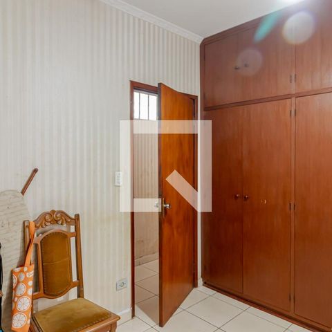Casa à venda com 400m², 3 quartos e 8 vagas Casa à venda com 400m², 3 quartos e 8 vagasQuarto 3