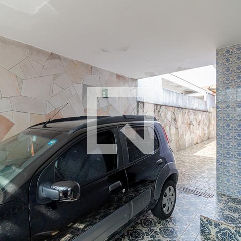 Casa à venda com 400m², 3 quartos e 8 vagas Casa à venda com 400m², 3 quartos e 8 vagasGaragem