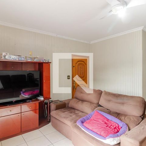 Casa à venda com 400m², 3 quartos e 8 vagas Casa à venda com 400m², 3 quartos e 8 vagasSala