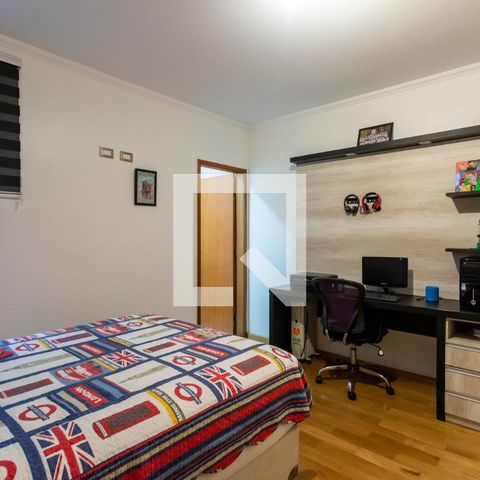 Casa à venda com 220m², 3 quartos e 4 vagasSuíte 2