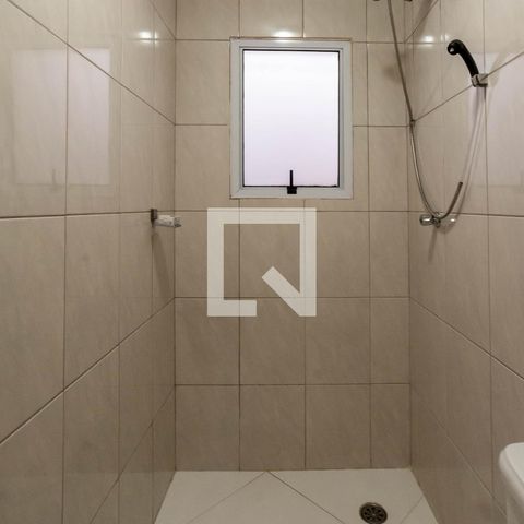 Casa à venda com 220m², 3 quartos e 4 vagasBanheiro da Suíte 2