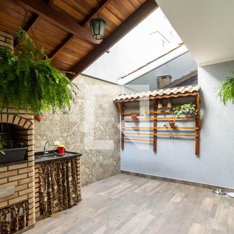 Casa à venda com 220m², 3 quartos e 4 vagasVaranda Gourmet