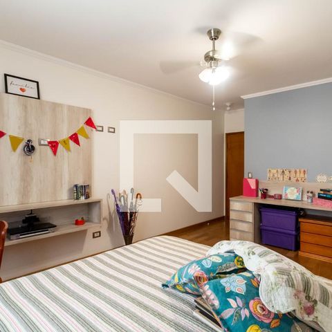 Casa à venda com 220m², 3 quartos e 4 vagasSuíte 3