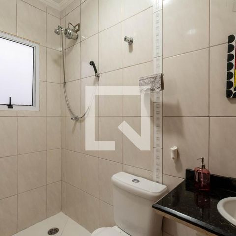 Casa à venda com 220m², 3 quartos e 4 vagasBanheiro da Suíte 2