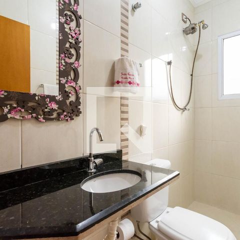 Casa à venda com 220m², 3 quartos e 4 vagasBanheiro da Suíte 3