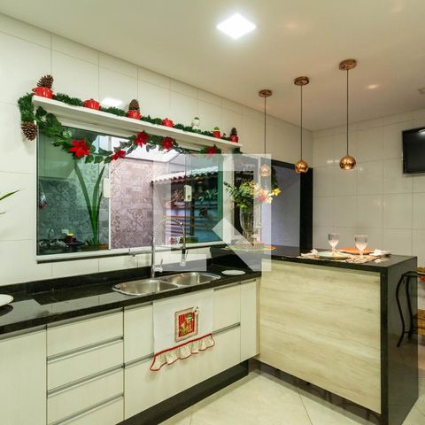 Casa à venda com 220m², 3 quartos e 4 vagasCozinha