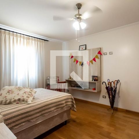 Casa à venda com 220m², 3 quartos e 4 vagasSuíte 3