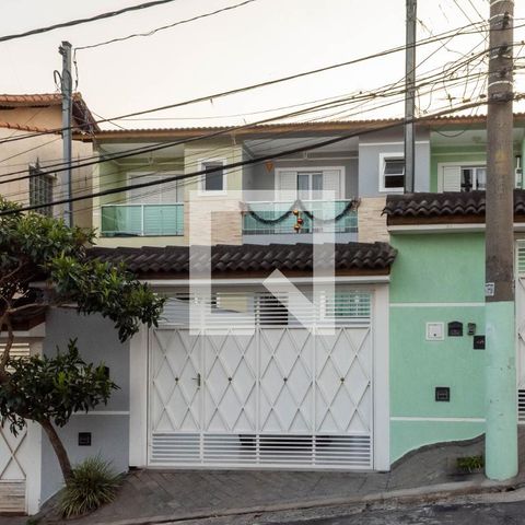Casa à venda com 220m², 3 quartos e 4 vagasFachada