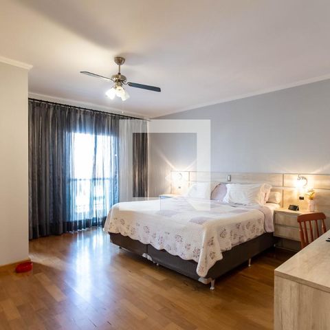 Casa à venda com 220m², 3 quartos e 4 vagasSuíte Master