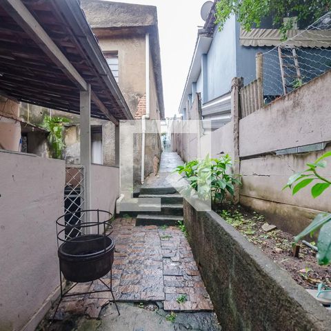 Casa à venda com 160m², 3 quartos e 2 vagasQuintal
