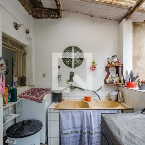Casa à venda com 160m², 3 quartos e 2 vagasÁrea de Serviço