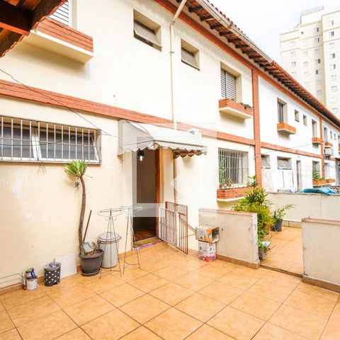 Casa à venda com 115m², 3 quartos e 2 vagasQuintal
