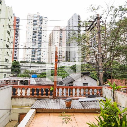 Casa à venda com 115m², 3 quartos e 2 vagasVista - Sala