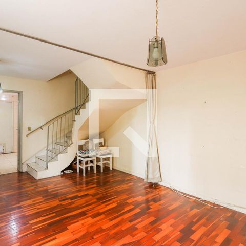 Casa à venda com 115m², 3 quartos e 2 vagasSala